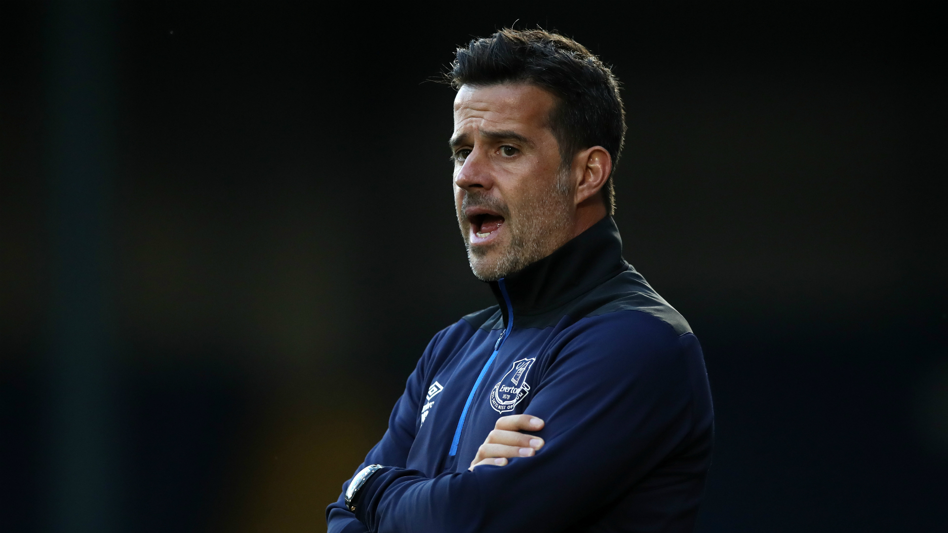 面对强大的 面对强大的